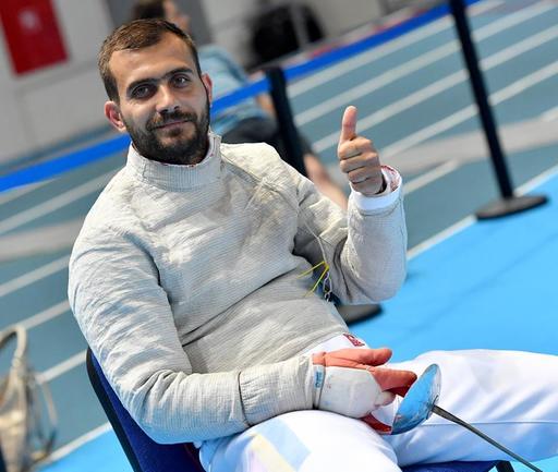 Dolniceanu, Badea şi Teodosiu, eliminaţi în 32-imile probei de sabie de la CE de scrimă