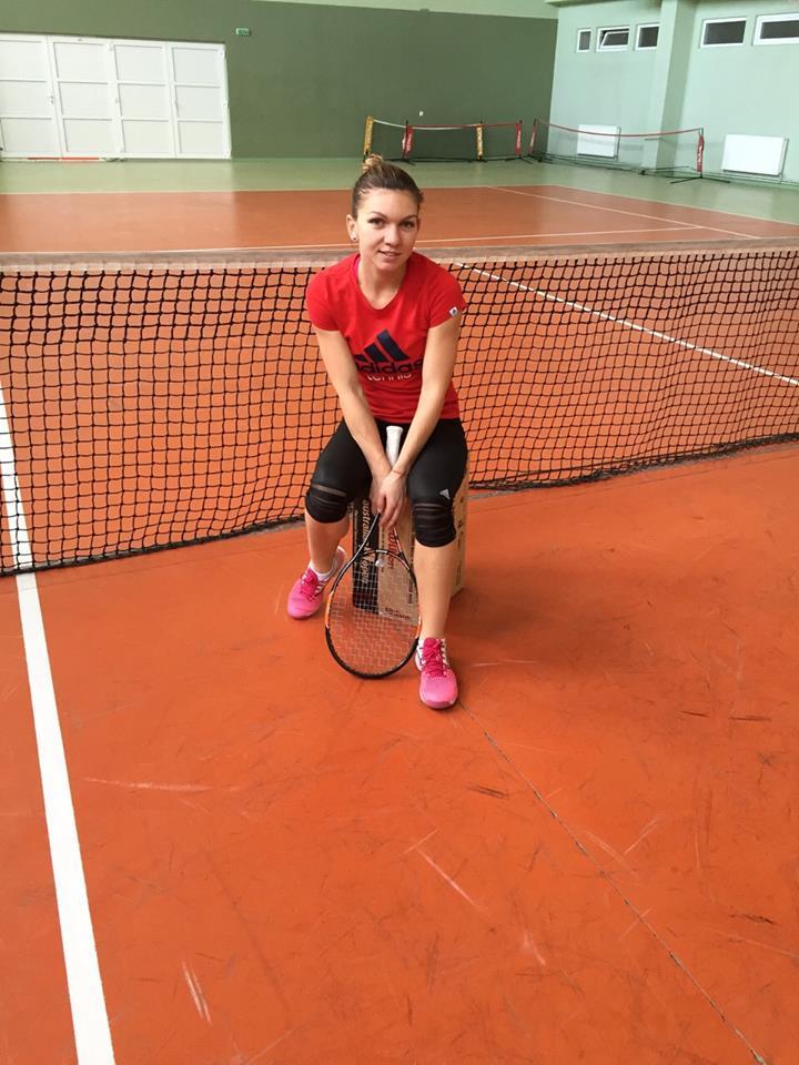 Simona Halep se menţine pe locul 2 în clasamentul WTA şi pe prima poziţie în ierarhia pentru Turneul Campioanelor