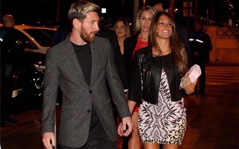 Messi se căsătoreşte, vineri, la Rosario, cu Antonela Roccuzzo, în prezenţa 260 de invitaţi