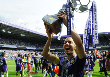Sofiane Hanni şi-a prelungit contractul cu Anderlecht Bruxelles pentru încă două sezoane