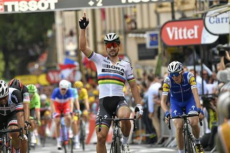 Peter Sagan a câştigat etapa a treia a Turului Franţei