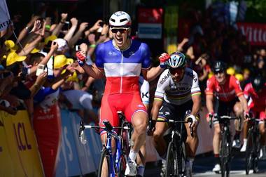 Arnaud Demare a câştigat etapa a patra a Turului Franţei