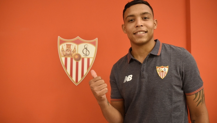 FC Sevilla l-a achiziţionat pe atacantul columbian Luis Muriel