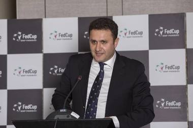 George Cosac: Va fi o performanţă de excepţie dacă Halep va deveni numărul unu