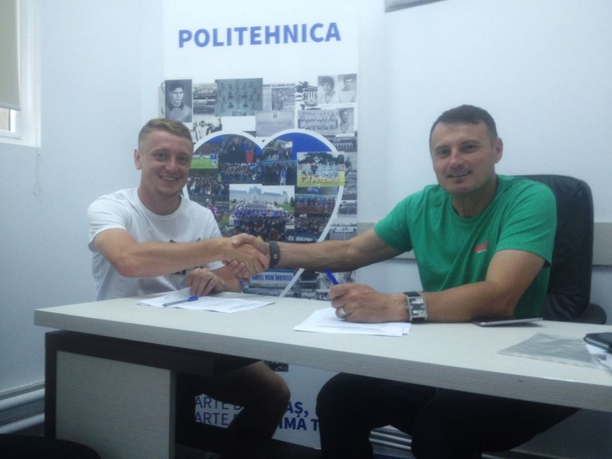 Mijlocaşul Danu Spătaru a semnat un contract pe două sezoane cu CSM Poli Iaşi