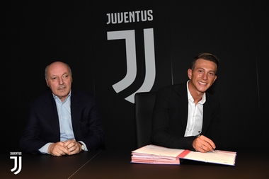 Juventus l-a achiziţionat pe Bernardeschi de la Fiorentina cu 40 de milioane de euro