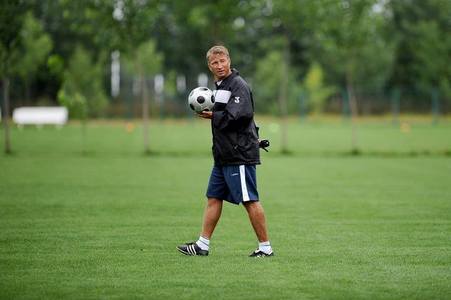 Dan Petrescu: Nu m-am aşteptat la o victorie aşa categorică
