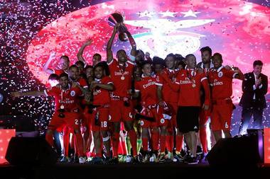 Benfica Lisabona a învins Vitoria Guimaraes, scor 3-1, şi a câştigat Supercupa Portugaliei
