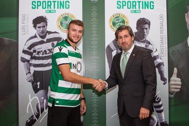 Sporting Lisabona l-a împrumutat pe fundaşul macedonean Stefan Ristovski de la NK Rijeka