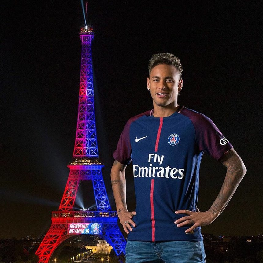 Federaţia Franceză a primit certificatul de transfer al lui Neymar, brazilianul va putea debuta duminică la PSG