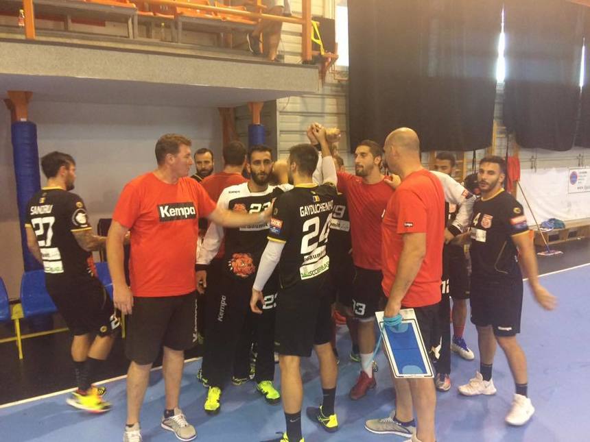 Campioana la handbal masculin, Dinamo Bucureşti, a câştigat Trofeul Potaissa, la care au mai participat cinci echipe