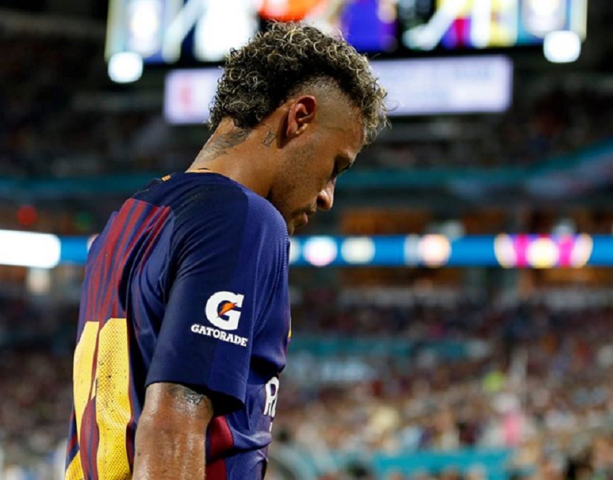 Neymar s-a plâns la FIFA că Barcelona nu-i dă banii