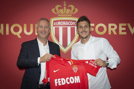Muntenegreanul Stevan Jovetici a semnat un contract pe patru sezoane cu AS Monaco