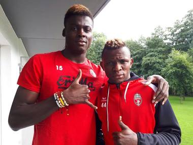 Doi jucători africani pentru Mircea Rednic la Mouscron: Frank Boya şi Lomalisa Mutambala