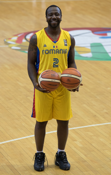 Baschetbalistul american Giordan Watson a primit cetăţenia română în ultima zi a Eurobasket de la Cluj-Napoca