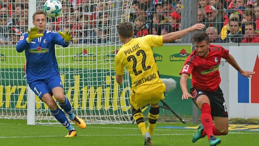 Bundesliga: Liderul Borussia Dortmund a remizat în deplasare cu Freiburg, scor 0-0. Gazdele au avut un jucător eliminat din minutul 29