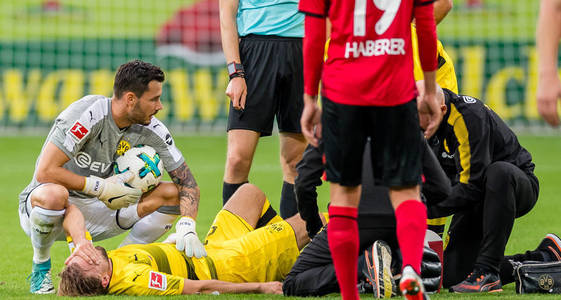 Borussia Dortmund: Căpitanul Marcel Schmelzer va fi indisponibil şase săptămâni
