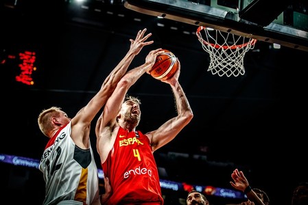 Spania, prima semifinalistă a Eurobasket, după eliminarea naţionalei Germaniei în sferturi