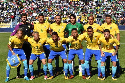 Un bolivian, în fotografia de grup a brazilienilor
