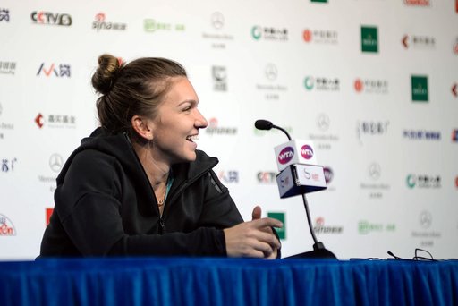 Halep: Este un moment foarte emoţionant, este ziua mea specială, este pentru prima dată când plâng pe teren - VIDEO