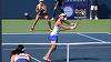 Martina Hingis şi-a încheiat cariera cu o înfrângere în semifinalele de dublu, la Turneul Campioanelor