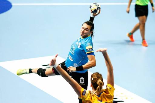 CSM Bucureşti, victorie cu Krim Ljubljana şi rămâne liderul grupei A în Liga Campionilor la handbal