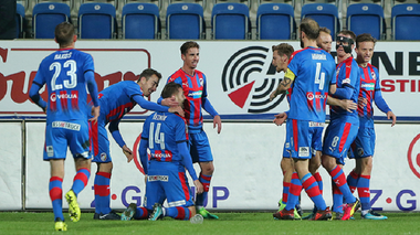 Viktoria Plzen îşi continuă parcursul fără greşeală în campionatul Cehiei: scor 4-1 cu Slovacko. Plzen are 14 victorii în tot atâtea meciuri