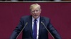 Donald Trump l-a făcut "prost nerecunoscător" pe tatăl unuia dintre baschetbaliştii reţinuţi în China