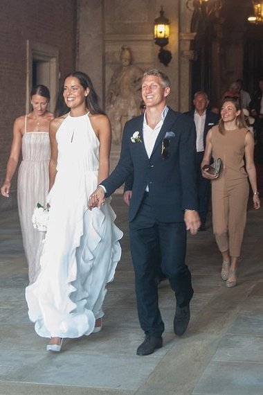 Ana Ivanovici şi Bastian Schweinsteiger vor deveni părinţi pentru prima oară