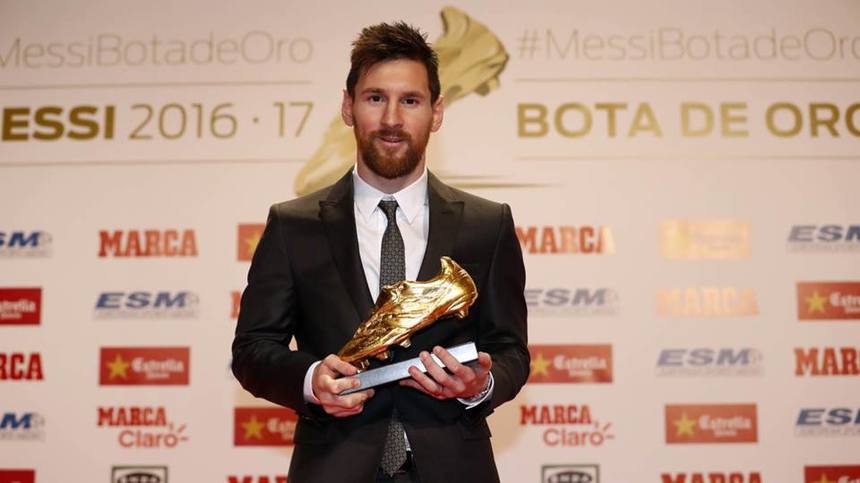 Lionel Messi a primit trofeul Gheata de Aur într-o ceremonie desfăşurată la Barcelona