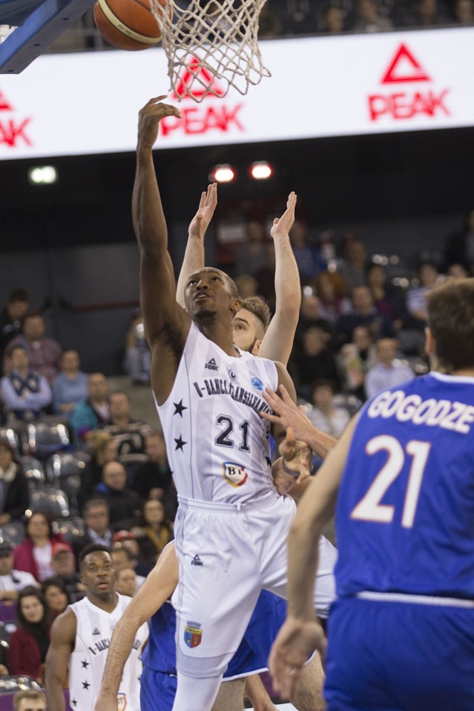 U BT Cluj, victorie cu Lukoil Academic şi încheie pe primul loc în grupa E a FIBA Europe Cup la baschet