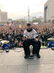 Peste 500.000 de persoane au sărbătorit pe străzi titlul echipei Tigres Monterrey în campionatul Mexicului