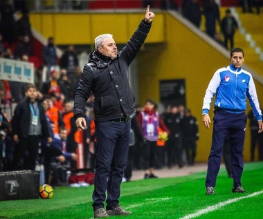 Şumudică: Am contract pe doi ani cu Kayserispor. Nu sunt un om care să îşi lase echipa la jumătate de drum