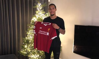 Virgil van Dijk a devenit cel mai scump fundaş din lume: Southampton îl transferă la Liverpool pentru 75 de milioane de lire sterline