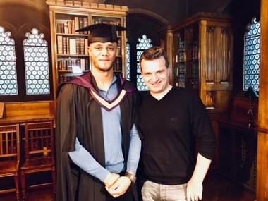 Vincent Kompany a obţinut diploma de masterat la Manchester Business School
