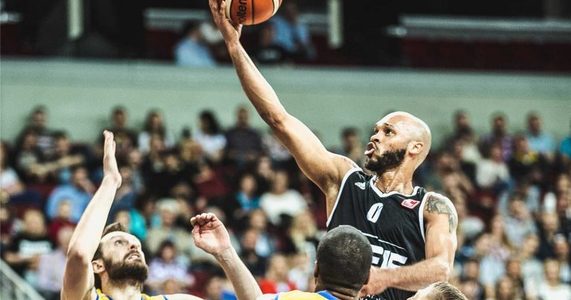 Baschetbalistul american Kris Richard, noul jucător al echipei CSM Oradea