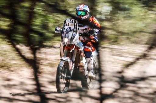 Emanuel Gyenes, locul 30 în etapa a şaptea a Raliului Dakar 2018