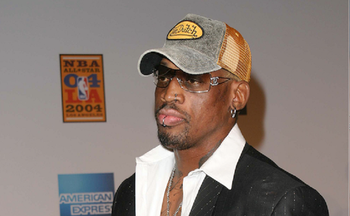 Fostul baschetbalist Dennis Rodman a petrecut o noapte în arest, după ce a fost prins conducând sub influenţa băuturilor alcoolice