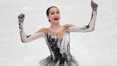 La 15 ani, Alina Zagitova a câştigat titlul european în proba feminină la CE de patinaj artistic de la Moscova