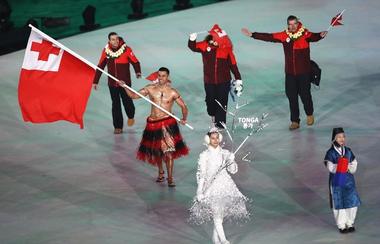 JO de la Pyeongchang au început sub semnul păcii. Cel mai savuros moment al ceremoniei, defilarea tonganului Pita Taufatofua; istorică, defilarea celor două Corei sub drapelul unificării - FOTO, VIDEO