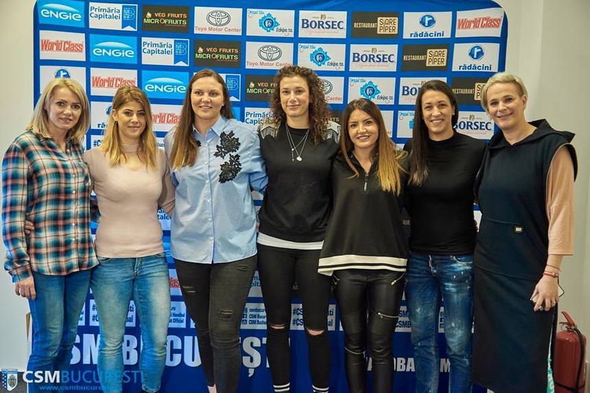 Cinci jucătoare din lotul campioanei la handbal feminin, CSM Bucureşti, şi-au prelungit contractele