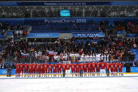 Jucătorii Rusiei au intonat imnul lor naţional după finala cu Germania, deşi le era interzis să facă acest lucru