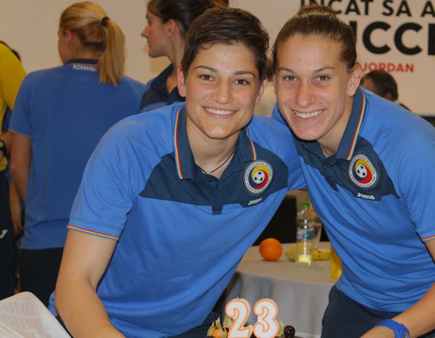 Andreea Părăluţă şi Laura Rus, nominalizate în echipa FIFPro a anului în fotbalul feminin