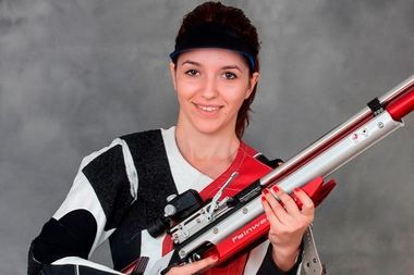 Laura Coman şi Alin Moldoveanu, medaliaţi cu argint la Cupa Mondială de tir de la Guadalajara