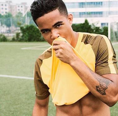 Justin Kluivert, fiul lui Patrick Kluivert, a fost selecţionat în naţionala Olandei