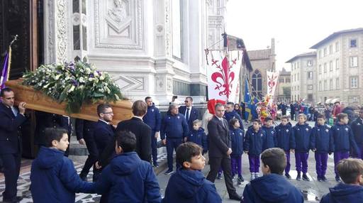 Davide Astori, condus pe ultimul drum. La slujba de înmormântare au fost prezenţi şi Ianis Hagi şi Tătăruşanu