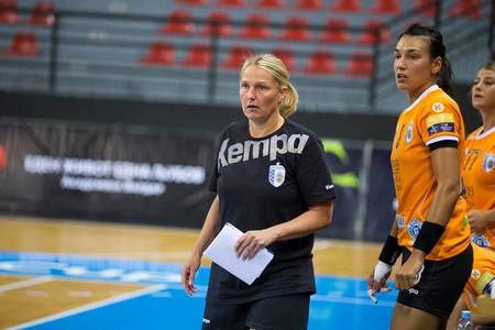 Daneza Helle Thomsen, demisă de la CSM Bucureşti înaintea sferturilor din Liga Campionilor