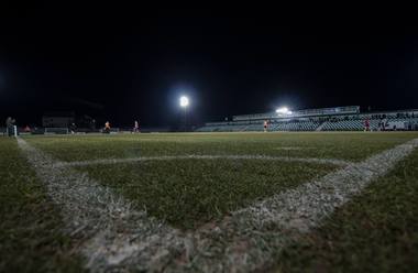 Remiză pentru Sepsi în primul meci jucat la Sfântu Gheorghe în Liga I: 2-2 cu Voluntari. Primele trei goluri au fost din penalti, oaspeţii au egalat în minutul 90+2