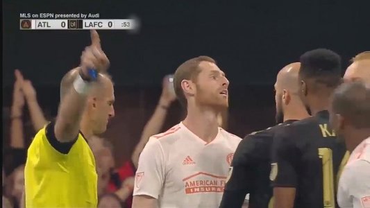 Eliminare anulată la un meci din MLS după folosirea asistenţei video pentru arbitraj