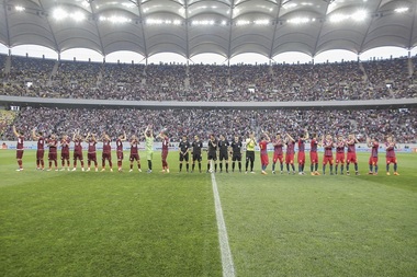 Academia Rapid a învins CSA Steaua, pe Arena Naţională, scor 3-1, într-un meci marcat de incidente. Jandarmeria: Au fost aplicate 40 de sancţiuni pentru contravenţii şi 12 pentru folosirea materialelor pirotehnice - FOTO, VIDEO
